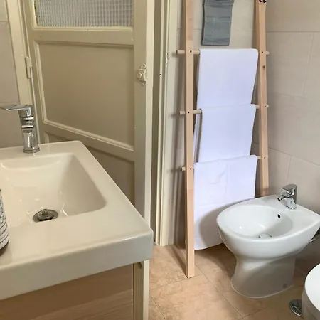 Casa Da Travessa By Madrabica Atouguia Da Baleia